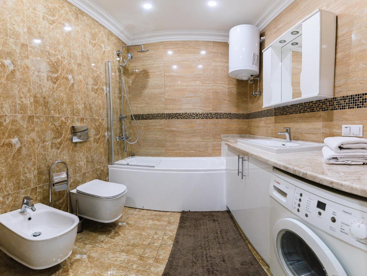 Luxury For Business & Pleasure Royal 2 Kyiv Exterior foto