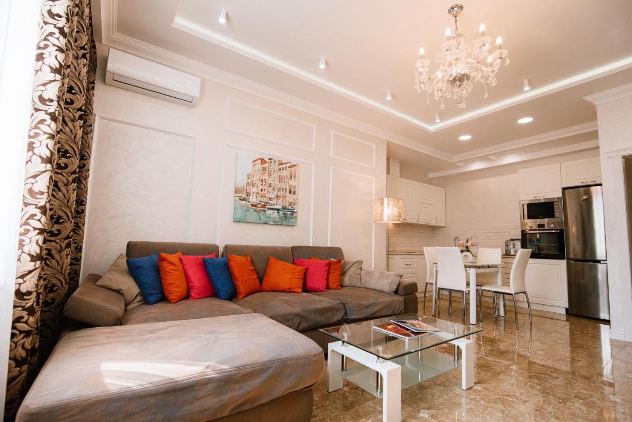 Luxury For Business & Pleasure Royal 2 Kyiv Exterior foto